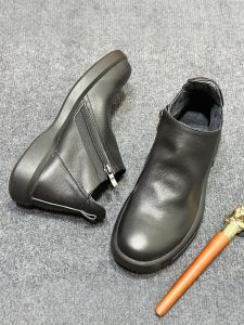 Recommended! Designer Chelsea Boots Mens Short Boots Zip Soft Leather Shoes Comfortable Winter Outdoor Fashion Accessories