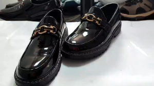 Mens Formal Leather Shoes Korean Glossy Black Casual Loafers Shoes British Soft Sole Business Lace-Up Shoes