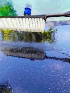 💦ประหยัดน้ำมาก💦เครื่องล้างรถไฟฟ้า แปรงล้างรถแบบชาร์จไฟได้ ล้างรถด้วยตนเองที่บ้าน, ออกแบบให้เบา