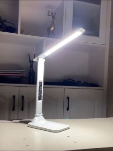 โคมไฟตั้งโต๊ะ LED - ไฟอ่านหนังสือ ไฟโต๊ะทำงาน เหมาะสำหรับการเดินทางและตั้งแคมป์ Table Lamps
