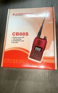 วิทยุสื่อสาร 2 ย่าน COMMANDER  CB88s (กำลังส่ง 5 วัตต์) โชว์ 2บรรทัด