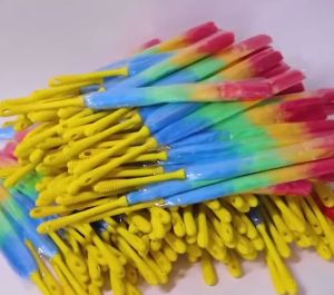 (BISA COD) PROMO Kemoceng Pembersih Debu Warna Warni Murah / Kemoceng Bulu Plastik / Kemoceng Tali Rafia / Kemoceng Kawat