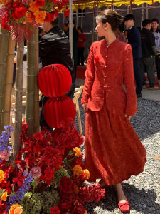 Elegant Long-Sleeve Qipao Wedding Dress Vintage National Style Engagement Dress Autumn Winter Pearl Embellished A-Line Skirt