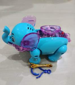 Mainan Gajah musik lampu dan berjalan