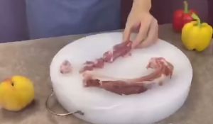 Kitchen household round PE plastic cutting board for Vegetables Meat and Fruits - Chopping Knives