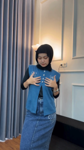 Kimmy Vest Knit - Atasan Rompi Rajut Kancing Wanita Motif Bordir Pita lucu Desain Moderen Korean Style premium