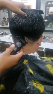 Kemei KM-2299 0mm Hair Clipper Rechargeable Cordless Electric Barber USB Rechargeable Barber Trimmer