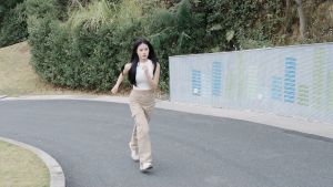 ChlyomI Three air vents 4500 mah Portable fan Small portable hair dryer Mini hair dryer