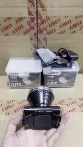 LUBY L-1911L 30Watt Cahaya Putih Tahan 30 Jam Polymer Baterai 3Ribu mAh - Senter Kepala Motif Carbon