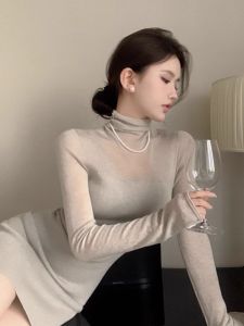 ชุดเดรสสั้นถักคอสูงเซ็กซี่ฤดูใบไม้ร่วง/ฤดูหนาวกระโปรงสั้นเข้ารูปดีไซน์เก๋ไก๋สำหรับผู้หญิงวัย 18-24 ปี