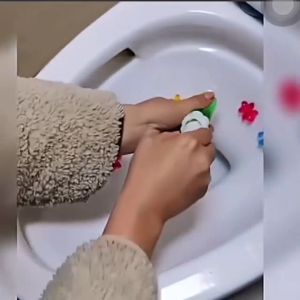 Gel Khử Mùi Bồn Cầu - Gel Thơm Khử Trùng Bồn Cầu - Dạng Thạch Hình Bông Hoa - Mùi Thơm Cho Toilet