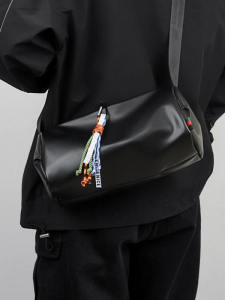 Túi Đeo Chéo Nam 2025 Mới Túi Đeo Vai Đơn Thời Trang Thường Ngày Chống Thấm Nước Túi Đeo Chéo Đi Làm Đa Năng Túi Đeo Chéo Tròn