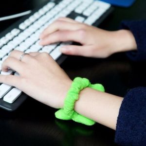 2PCS Cute Colorful Bow Shape Comfortable Wrist Strap Mouse Wrist Pillow Portable Computer Laptop Anti-lost Soft Flannel Mouse Wrist Rest
