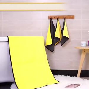 New Pet Dog Absorbent Towel Microfiber Dog Bathing Towel Dog Bathrobes Wiping Cloth