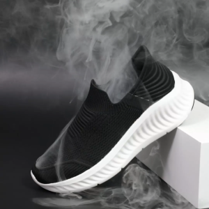 Summer new middle-aged mens flash shoes anti-slip soft-soled dad shoes light and comfortable to wear on one foot and elderly walking shoes