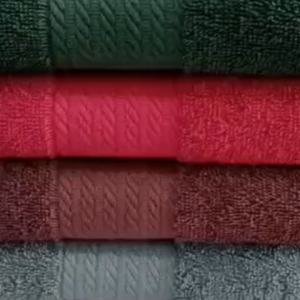 100% cotton 70x135cm Premium Bath Towel - Soft Absorbent Durable - 4 Colors - Green Pink Gray Maroon - 100% Cotton - High Absorbency - Soft Comfort - Durable Quality