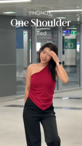 One Shoulder | เสื้อปาดไหล่แฟชั่นผู้หญิง ผ้าร่อง 2x1 ทรงเข้ารูป ปลายเอียง ดีไซน์มินิมอล สี Red