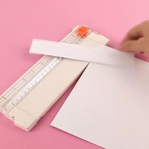 Reviln ที่ตัดกระดาษขนาดเล็ก เครื่องตัดกระดาษแบบรูด พร้อมใบมีดและมีเส้นวัดกระดาษใช้ความหนาไม่เกิด 400 แกรม  paper cutter มีสินค้าพร้อมส่ง