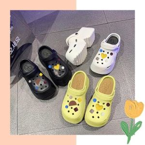 PiShops งานใหม่แกะกล่อง รองเท้าแตะเสริมส้นหัวโต รัดส้น แบบสวม งานเสริมส้นเอาใจสาวๆถึง 3 นิ้ว สีสวยจี้ดใจกันถึง 5 สี รุ่นนี้บอกเลยสวยจับใจทุกสี แมทช์ชุดง่าย ถ่ายรูปขึ้น ราคาดีคุณภาพแน่นๆ ต้องมีแล้วมั้ย