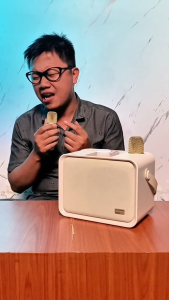 Speaker Karaoke Full Bass GRATIS Mic Wireless 2PC Charger USB Tipe-C Bisa Vocal Cut Bluetooth Radio USB TD Card AUX LED Indikator Baterai ADVANCE V-13