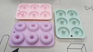 Khuôn Làm Bánh Donut Silicon Chống Dính Để Tự Làm Bánh - Chịu Nhiệt Dễ Tháo Khuôn Thân Thiện Với Môi Trường Phụ Kiện Nhà Bếp