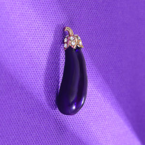 Fashionable Vegetable Brooch Pin Simple Elegant Eggplant Design Cute Accessory for Women Alloy Engraved Artificial Gemstone