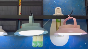 Đèn LED treo 3 mức điều chỉnh độ sáng dùng cho cắm trại ngoài trời gia đình khi mất điện đèn khẩn cấp dùng pin lithium