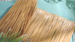 Artificial Thatch Decor Roll 100x50cm Tiki Hut Roof Palm Straw Fence Garden Patio DIY Decoration