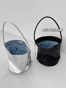 Fashionable Retro Soft Leather Bucket Bag Spring 2025 Handheld Underarm Bag Stylish Versatile Single Shoulder Bag for Youth