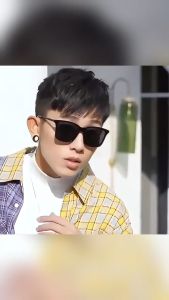 Kính Mát Crnaira M27 Nam Nữ Thời Trang Gọng Mạ Vàng Sang Trọng Chống Tia UV400 Tròng Phân Cực Đeo Siêu Nhẹ Cá Tính