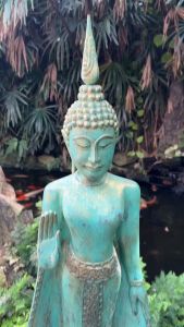 พระ องค์พระ พระพุทธรูป สูงรวม130 Cm พระสูง40นิ้ว พระไทย สีฟ้า พระประจำวันจันทร์ พระยืน ปางห้ามญาติ ไม้จามจุรี พระประธาน