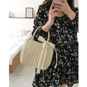 New 2025 Grass Woven Handheld Basket Bag Beach Vacation Style Country Fresh Air Bucket Bag Womens Handbag Single Shoulder Bag