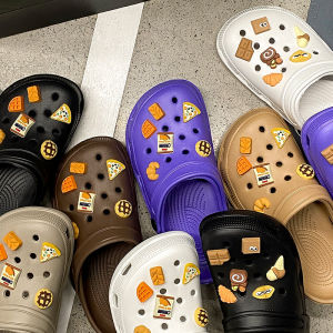 Summer 2024 New Hole Shoe Nurse Outdoor Breathable Cartoon Cute Beach Coast Head Cover Sandals Flat Heel EVA Material Youth Footwear