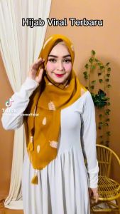 Hijab/Jilbab Segi Empat Bella Laser Cut Bahan Pollycatton Motif Jambul Tassel ( PRODUK BEST SELLER )