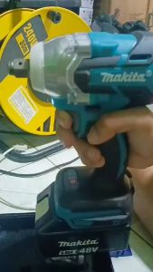 Makita 48 volts cordless impact wrench