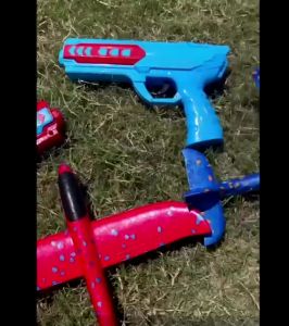 Foam airplane gun toy for cFoam airplane gun toy with lights for childrenhildren