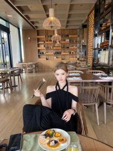 ChiclyNana Chic Folded One Shoulder Mid-Length Dress Elegant Light Formal Gown Polyester Fiber Short Sleeve Womens Dress