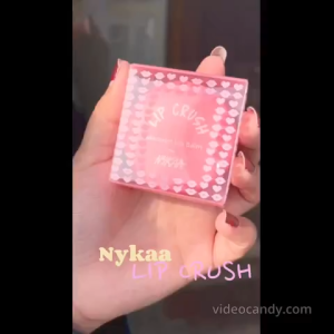Nykaa Moisturising Macaron Lip Balm With Shea Butter Almond Oil & Vitamin E - Strawberry 8g