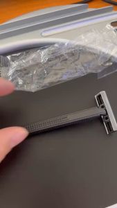 มีดโกนหนวด  Razorsแบบใช้แล้วทิ้ง โรงแรม ร้านนวด ร้านนวดแคลีนิกเสริมความงามผนไทย ซาวน่า ออนเซ็น สินค้าพร้อมส่ง พิกัด กรุง