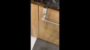 [HCM] Khung Treo Khăn Inox Cài Gắn Cánh Tủ Nhà Bếp Inox Cứng Cáp -Joyee