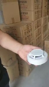 Sensitive Smoke Detector Fire Alarm with Battery Photoelectric Smoke Alarm Detector For Home Family Guard