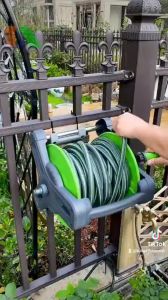 🔥Bộ khung rulo cuộn ống nước tưới cây từ 10 đến 35 mét dây phi 16 dạng sách tay hoặc treo tường bằng nhựa và kim loại