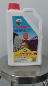 Ủ Phân Hữu Cơ E.M - PROTEASE: Phân Cá Chuồng Trại Bánh Dầu Vỏ Cà Phê Rơm Rạ Khử Mùi - Chai 2 Lít