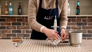 Corn MIll Corn Mill Rice Peanut Miller Manual Grinder Grain Blender Corn Peeling Hand Grinder
