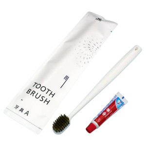 ขวดยาสีฟันแบบใช้แล้วทิ้งโรงแรมระดับไฮเอนด์ บรรจุภัณฑ์หุ้มสามเหลี่ยม แปรงสีฟัน ยาสีฟัน ผลิตจากกระดาษหิน ระดับกลางถึงราคาแพง