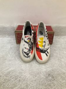Sepatu vans slip on moma / sepatu slip on / slip on moma