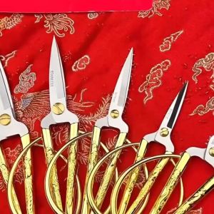 Golden scissors heavy duty stainless steel sewing scissors carved chinese dragon metal handle cutting scissors sewing tailoring embroidery sewing tools gunting pantahi sharp thick original household tools