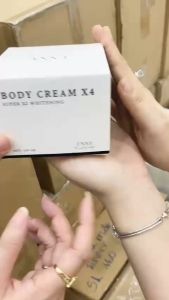 Combo 3 Kem Body X4 ENNY Dưỡng Trắng Da Dưỡng Ẩm Chống Nắng 150 Gram Tặng Serum Body Tắm Trắng 20Gram Giá Sĩ
