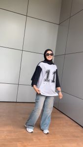 Aldira Kaos Wanita Baseball Angka Besar Number 11 Oversize Lengan 7 8 Katun Combed 24s Hijab Friendly