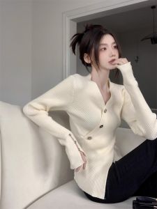 HUOLISI | French V-Neck Elegant Stylish Fitted Knitwear Top